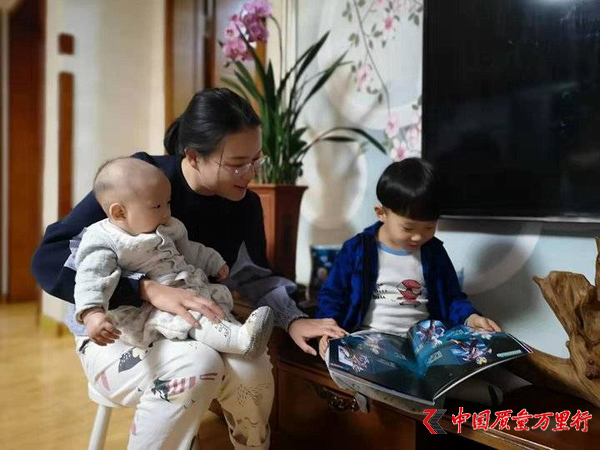 阻擊疫情戰(zhàn)場上的媽媽團
