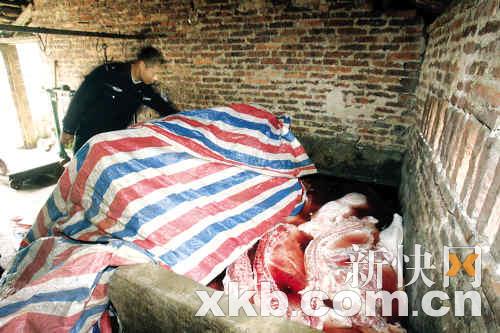 團伙日產(chǎn)數(shù)千斤病死豬肉疑用劇毒農(nóng)藥處理臭肉