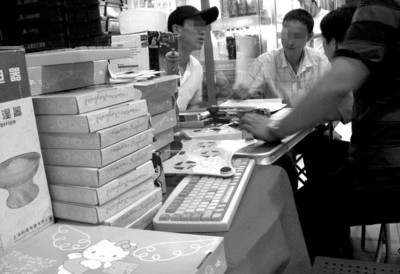 在地鐵站內辦信用卡,贈送的禮品種類繁多 在地鐵站內辦信用卡,贈送的禮品種類繁多