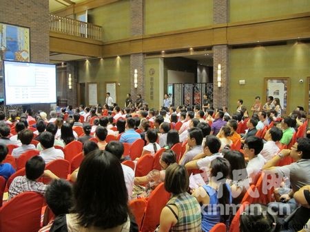 上海剛需項目開盤擠爆棚購房者直言“怕漲價”