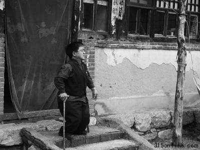 身高1.2米鄉(xiāng)村教師代課20年多次申請(qǐng)轉(zhuǎn)正未果
