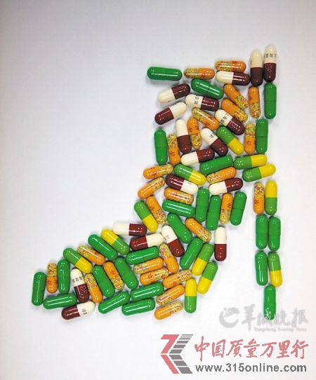 小小的膠囊,事關患者健康 羊城晚報記者 蔡弘 攝