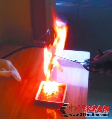 實驗曝5副膠皮手套4副有問題 長期使用或致癌