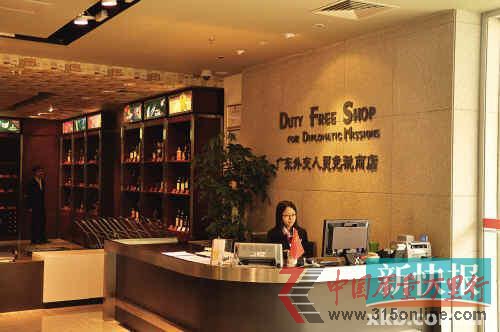 ■店內購物環境不錯,但人氣不足。 侯鵬飛/攝 ■店內購物環境不錯,但人氣不足。 侯鵬飛/攝
